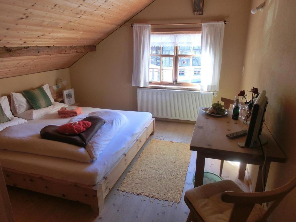 Naze'S Hus Mellau Hotel Buitenkant foto
