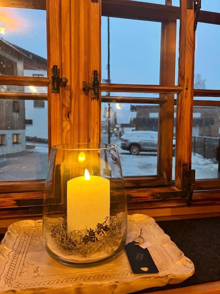 Naze'S Hus Mellau Hotel Buitenkant foto